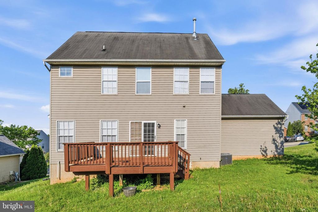 Image 36 of property listing at 2605 ORCHARD SUMMITT CT, Landover, MD 20785