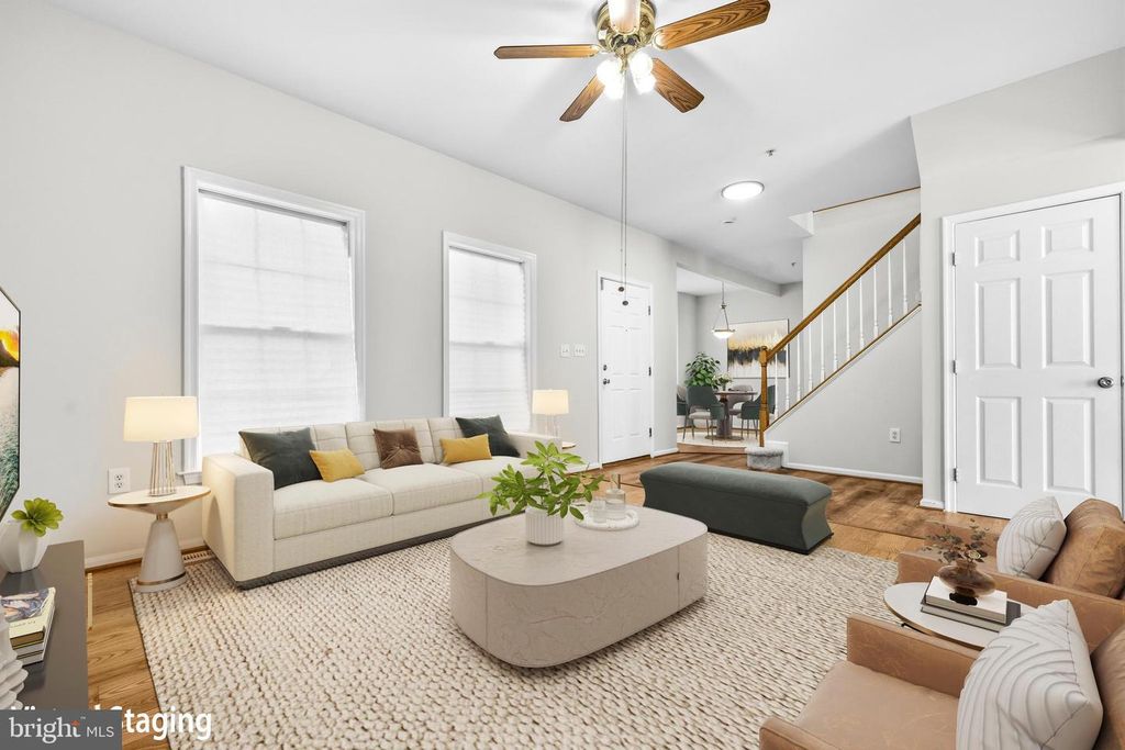 Image 7 of property listing at 2605 ORCHARD SUMMITT CT, Landover, MD 20785