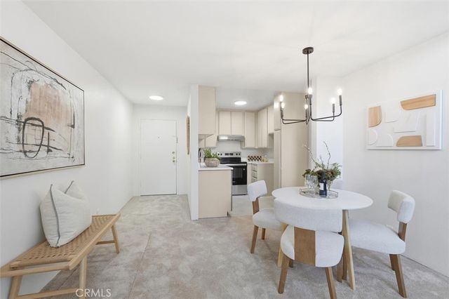 11645 Montana Avenue 321, Los Angeles, CA 90049