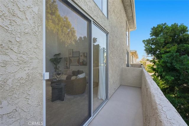 11645 Montana Avenue 321, Los Angeles, CA 90049