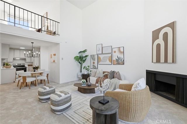 11645 Montana Avenue 321, Los Angeles, CA 90049