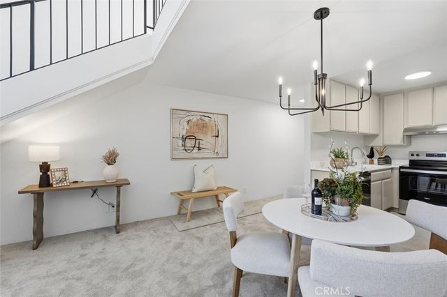 11645 Montana Avenue 321, Los Angeles, CA 90049