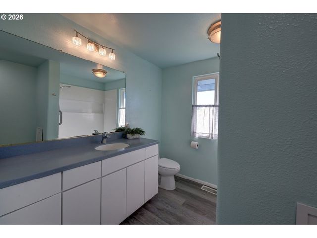 265 AUBURN Ave, Astoria, OR 97103