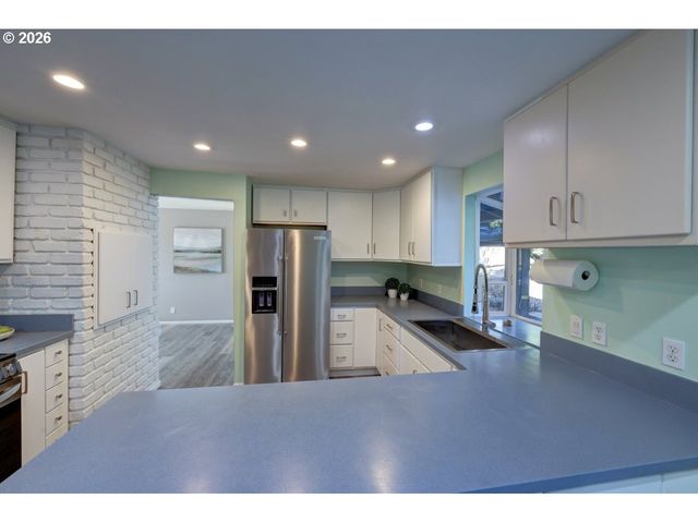 265 AUBURN Ave, Astoria, OR 97103