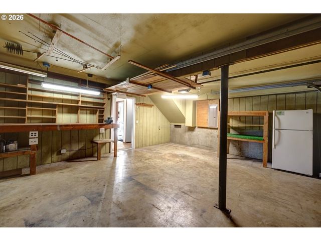 265 AUBURN Ave, Astoria, OR 97103