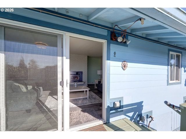 265 AUBURN Ave, Astoria, OR 97103