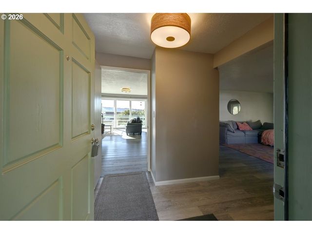 265 AUBURN Ave, Astoria, OR 97103