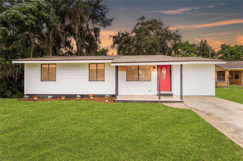 144 DELESPINE DRIVE, Debary, FL 32713