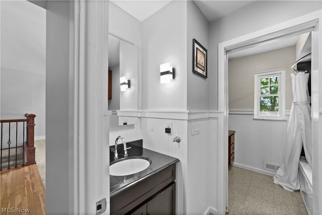 4348 Lansing Drive, North Olmsted, OH 44070