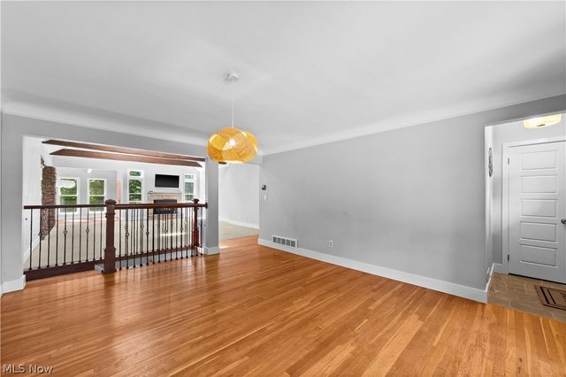 4348 Lansing Drive, North Olmsted, OH 44070