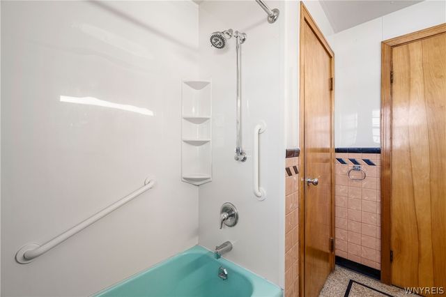 2750 Niagara Street, Niagara Falls, NY 14303