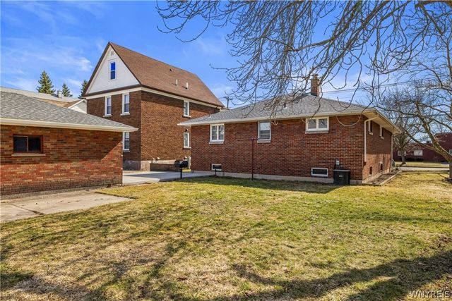 2750 Niagara Street, Niagara Falls, NY 14303