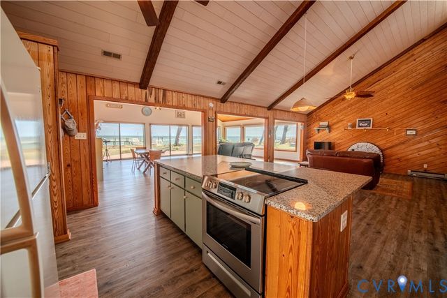 918 Brammer Dr, Heathsville, VA 22473
