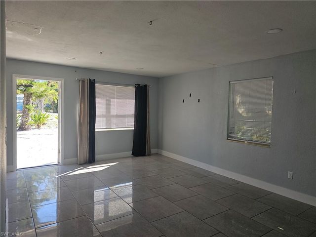 2828 Central AVE, Fort Myers, FL 33901