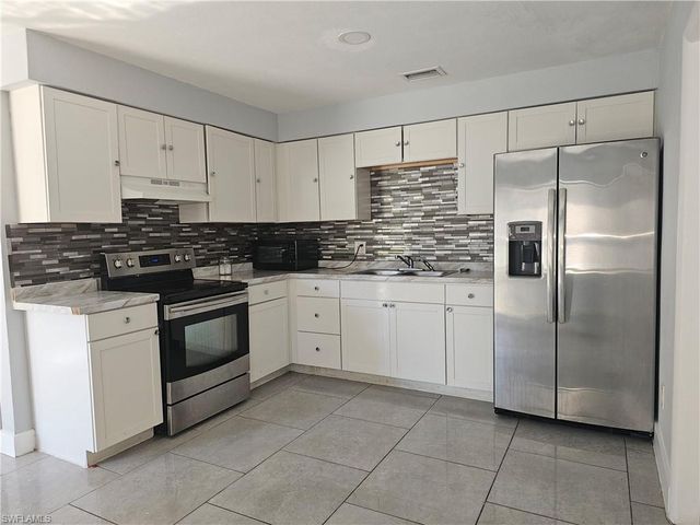 2828 Central AVE, Fort Myers, FL 33901