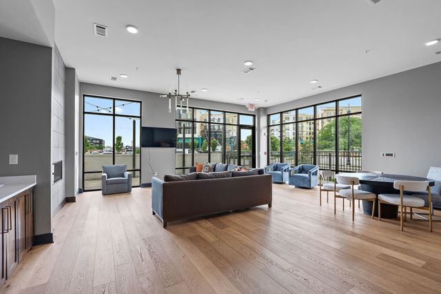 1677 54th Ave N Apt 340, Nashville, TN 37209