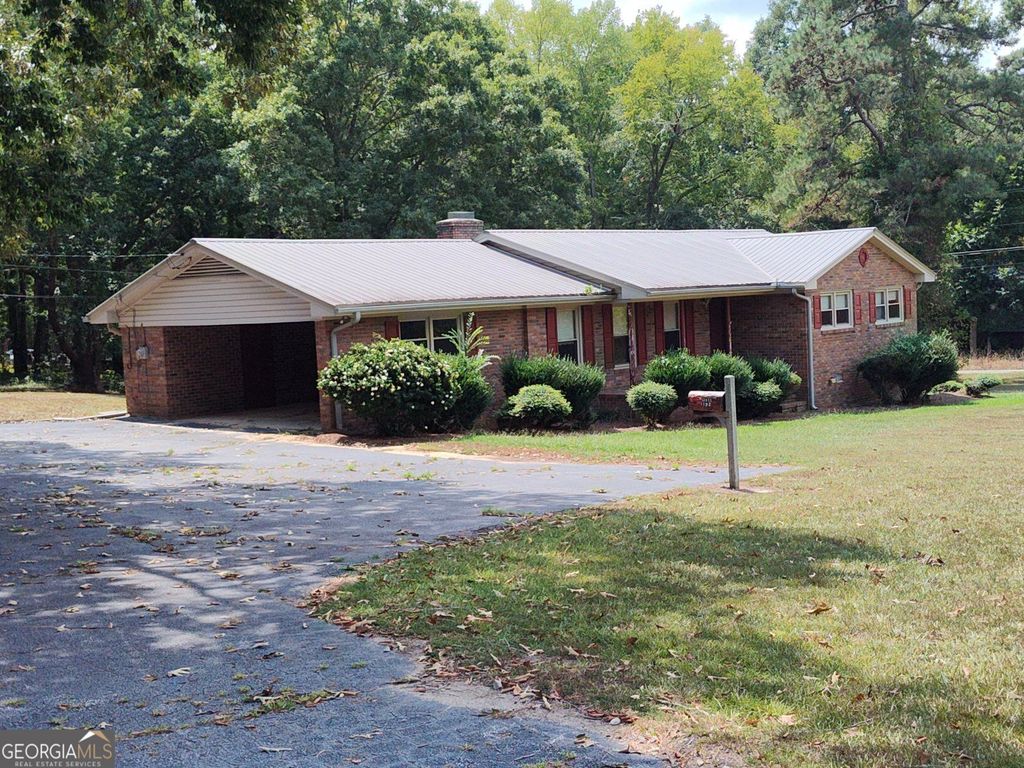 1192 Country Club Road, Elberton, GA 30635 — exterior