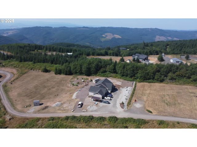 350 POWDER HILL Dr, Kalama, WA 98625
