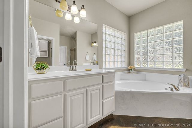 734 W 39th Street, Sand Springs, OK 74063