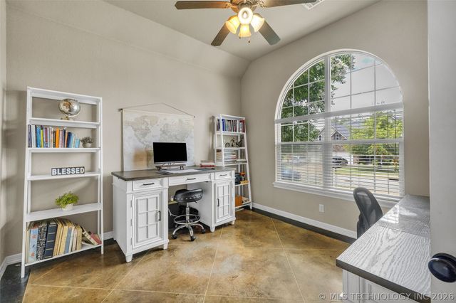 734 W 39th Street, Sand Springs, OK 74063