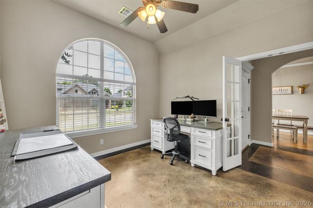 734 W 39th Street, Sand Springs, OK 74063