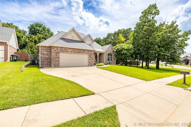 734 W 39th Street, Sand Springs, OK 74063