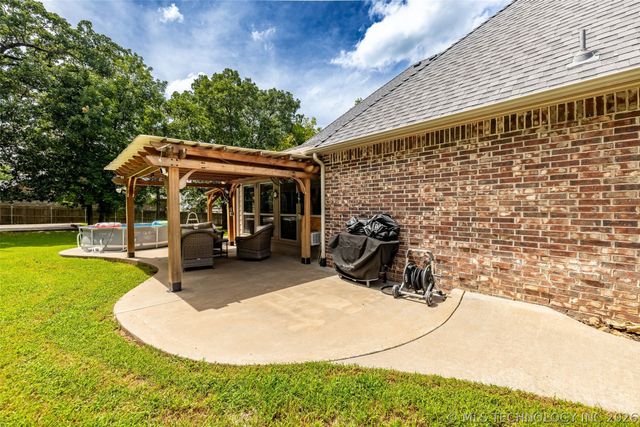 734 W 39th Street, Sand Springs, OK 74063