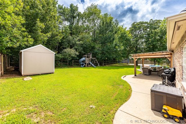 734 W 39th Street, Sand Springs, OK 74063