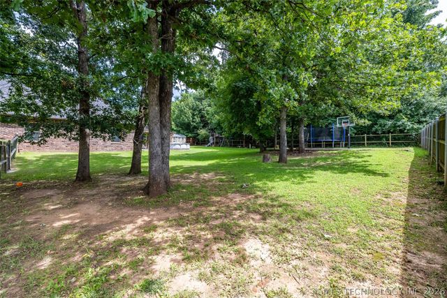 734 W 39th Street, Sand Springs, OK 74063