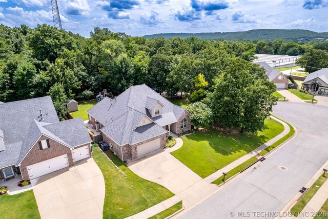 734 W 39th Street, Sand Springs, OK 74063