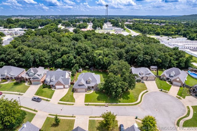 734 W 39th Street, Sand Springs, OK 74063
