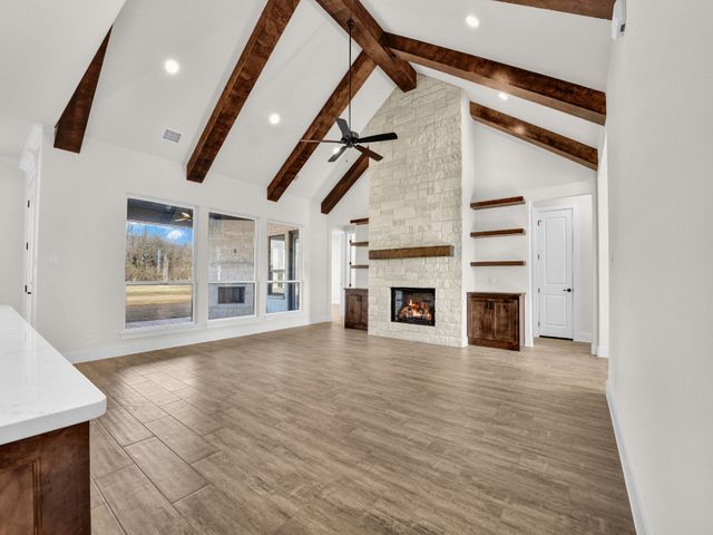 212 Desperado Court, Weatherford, TX 76088
