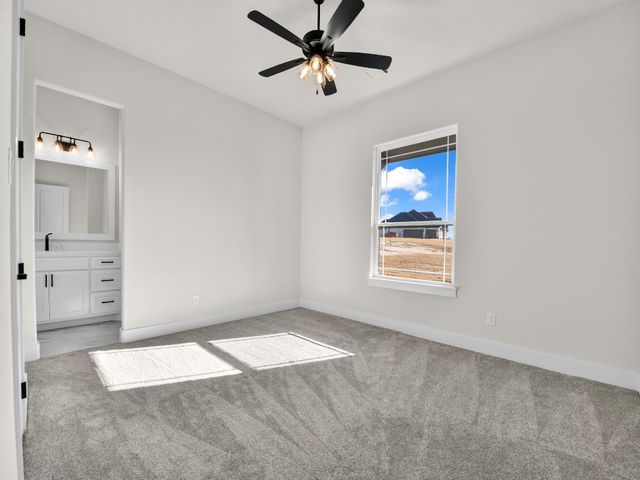 212 Desperado Court, Weatherford, TX 76088