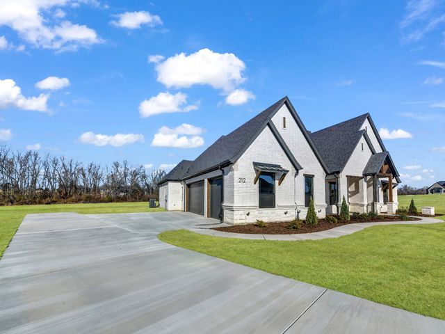 212 Desperado Court, Weatherford, TX 76088