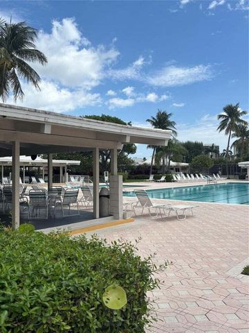 1260 Sugar Sands Boulevard 206, Singer Island, FL 33404