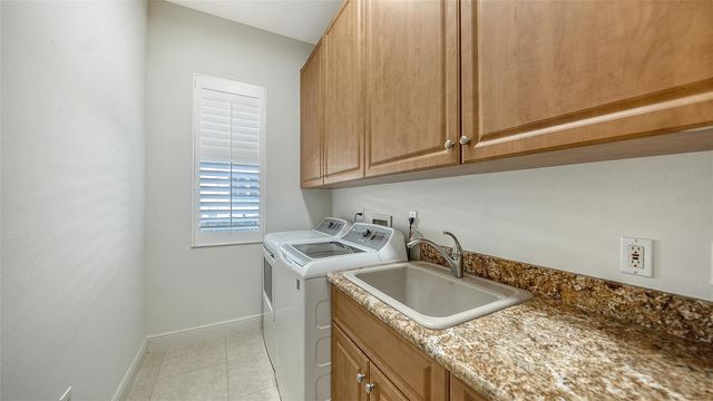 8212 CHAMPIONSHIP COURT, Lakewood Ranch, FL 34202