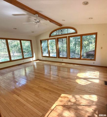 592 Brush Hill Road, Carbondale, IL 62901