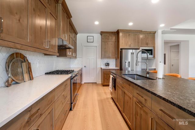 352 Maxine Lane W, Kimberly, ID 83341