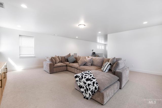 352 Maxine Lane W, Kimberly, ID 83341