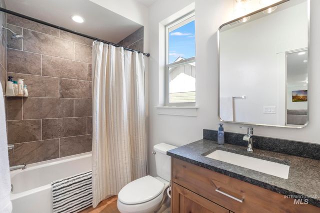 352 Maxine Lane W, Kimberly, ID 83341
