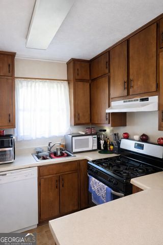 5936 N Castlegate Drive, Atlanta, GA 30349