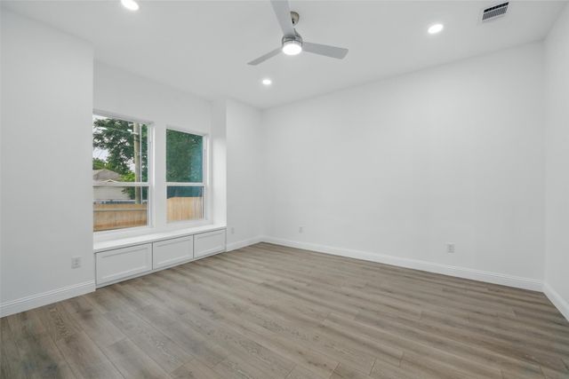 3220 N Houston, Fort Worth, TX 76106