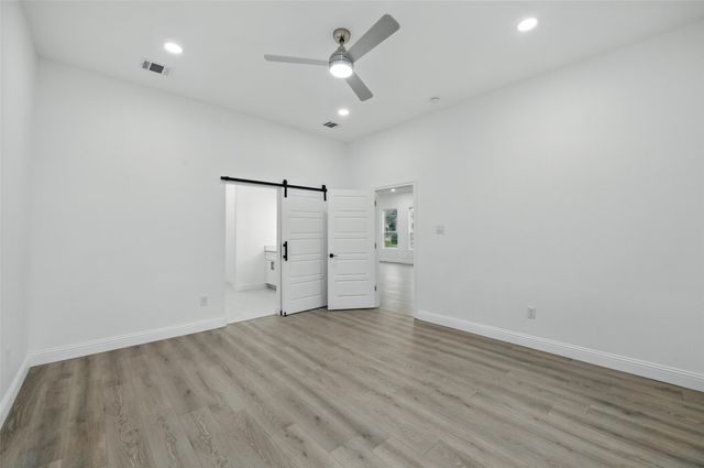 3220 N Houston, Fort Worth, TX 76106
