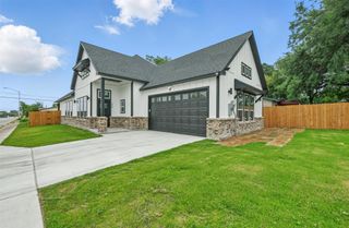 3220 N Houston, Fort Worth, TX 76106