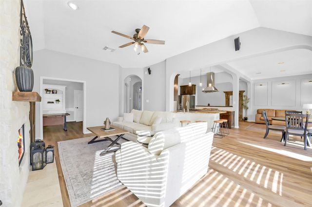 1814 Sandy Lake Drive, Friendswood, TX 77546