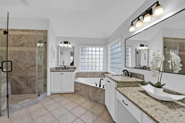 1814 Sandy Lake Drive, Friendswood, TX 77546