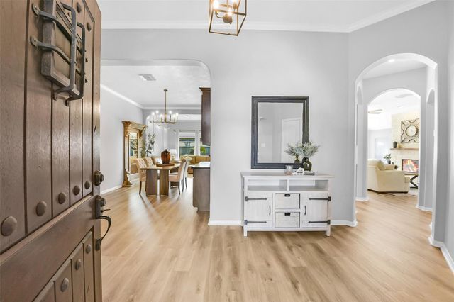 1814 Sandy Lake Drive, Friendswood, TX 77546