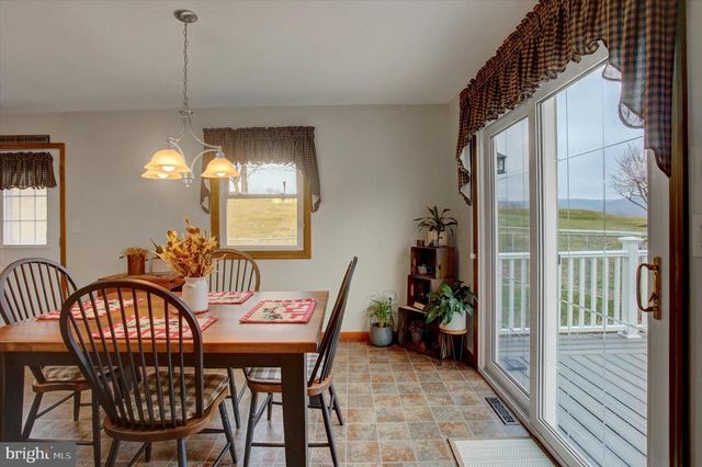 21 BEECHER DR, Carlisle, PA 17015