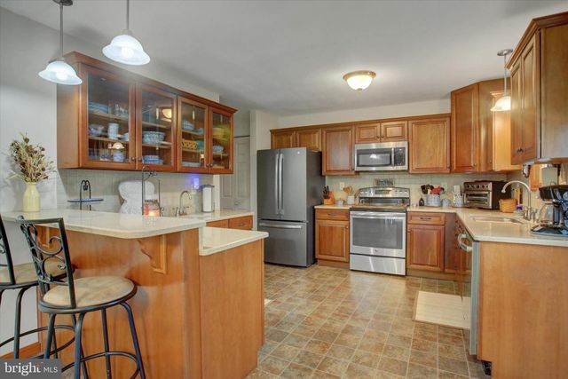 21 BEECHER DR, Carlisle, PA 17015