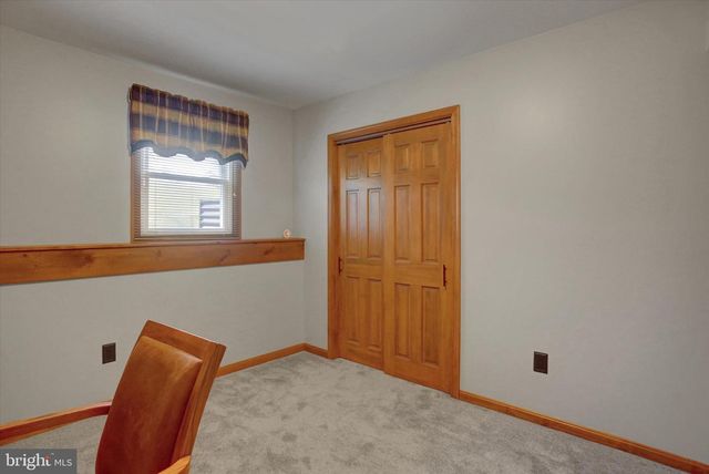 21 BEECHER DR, Carlisle, PA 17015